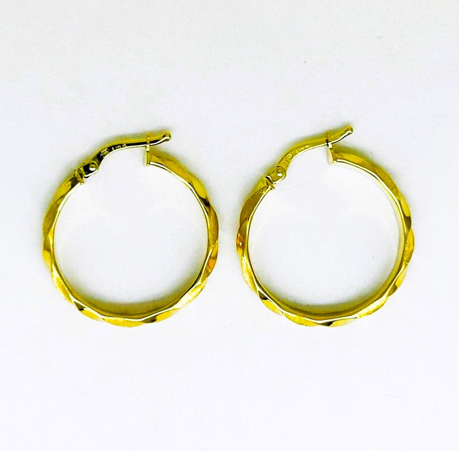 Orecchini Donna Oro Giallo Cerchi Intrecciati Lavorazione Lucido e Satinato Chiusura Baionetta _CR019
