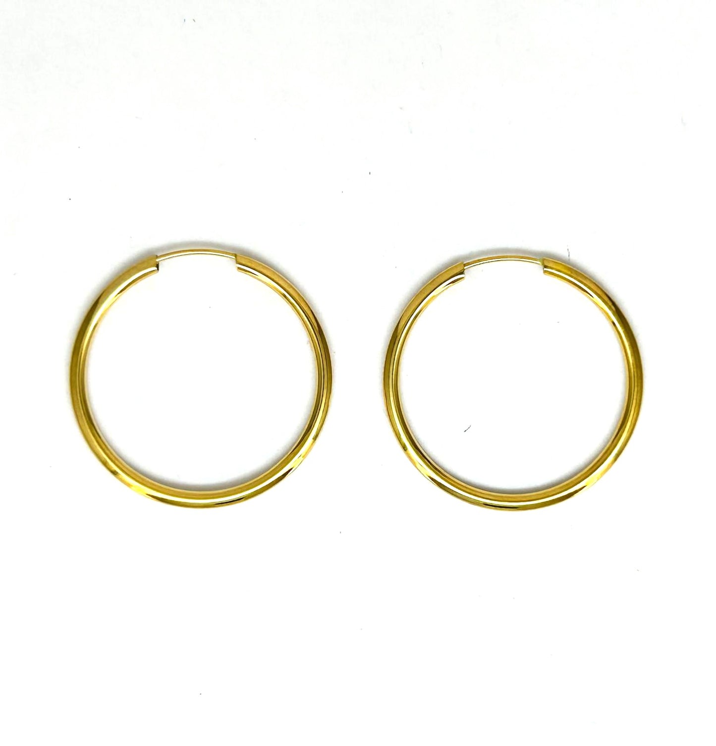 Orecchini Donna Oro Giallo Cerchi Canna Sottile dm 2,5 mm Chiusura Scomparsa Dritta _CR001