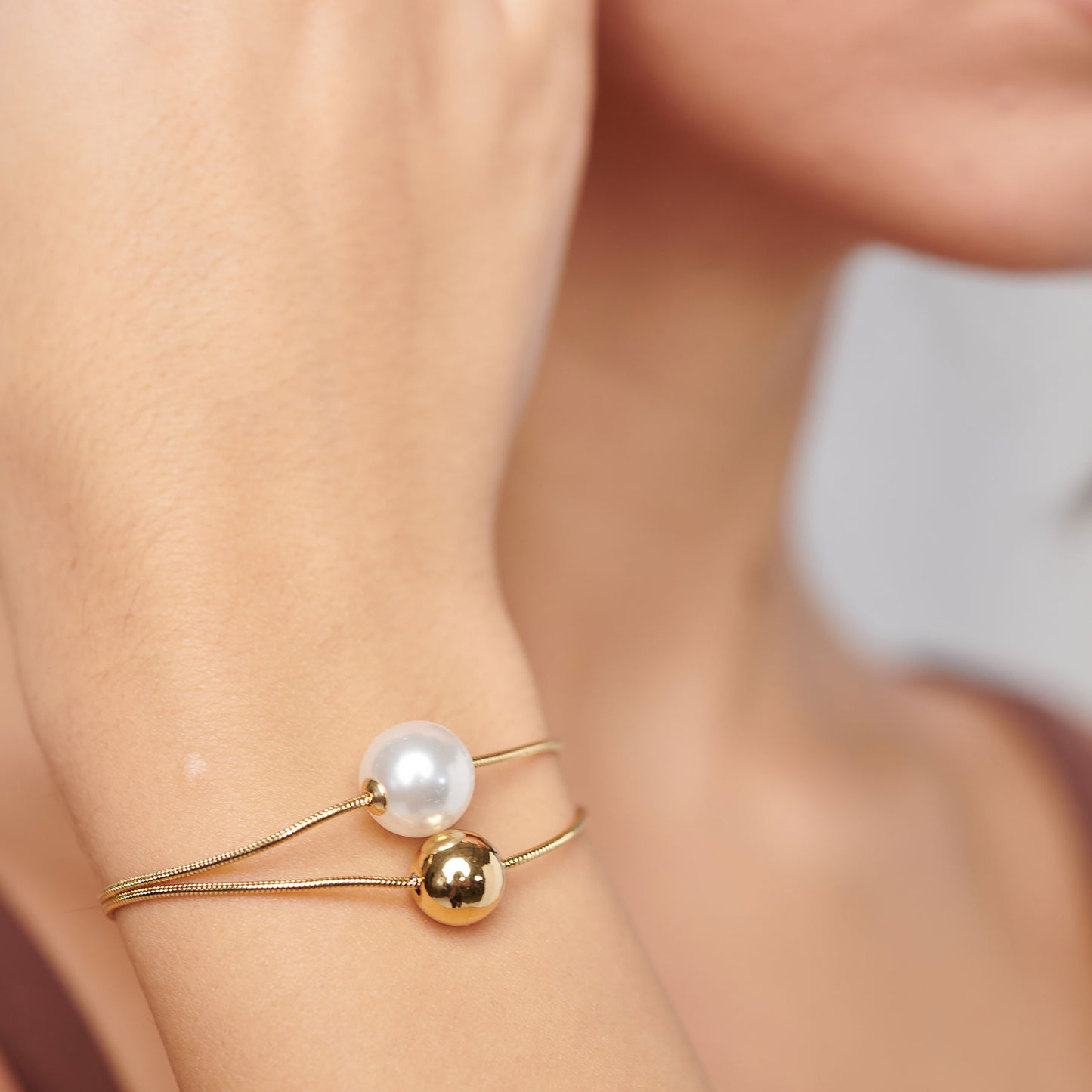 Brosway Bracciale Donna Acciaio Gold Multifilo Centrale Sfera e Perla _BPC55