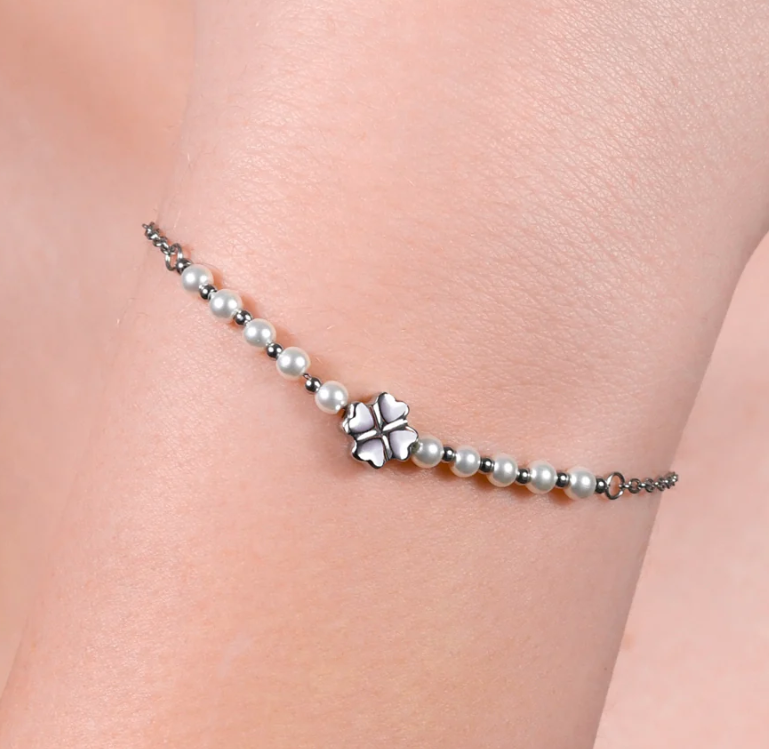 Bracciale Luca Barra Donna Acciaio Perle Bianche e Quadrifoglio Centrale _BK2747